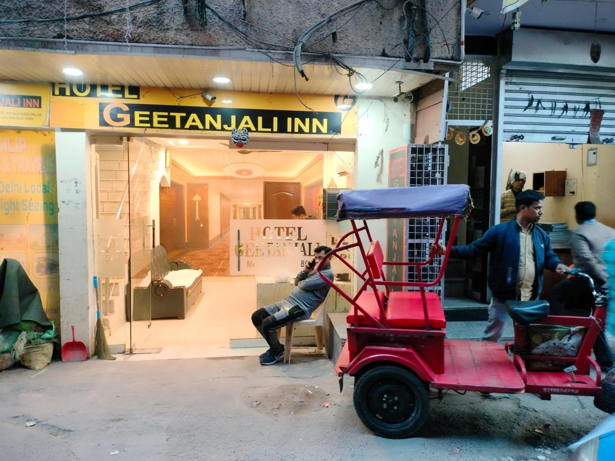 Hotel Geetanjali Inn Ню Делхи Екстериор снимка